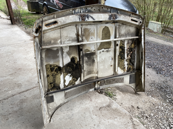 BMW 02 2002 hood ti tii turbo